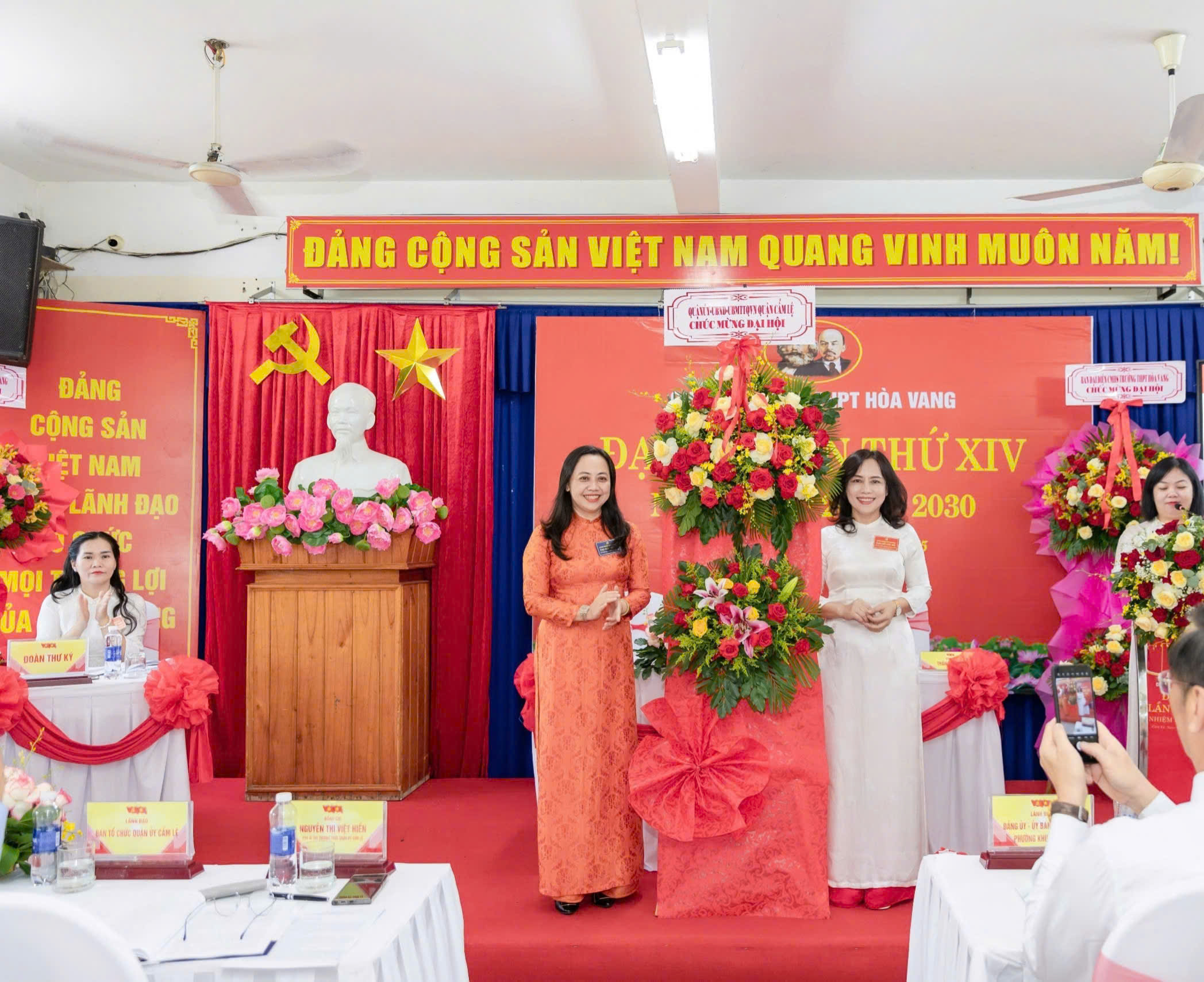 ĐẠI HỘI CHI BỘ TRƯỜNG THPT HOÀ VANG LẦN THỨ XIV, NHIỆM KỲ 2025 – 2030